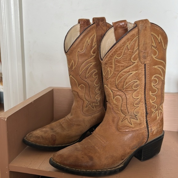 Kids cowboy boots EUC - Picture 3 of 4